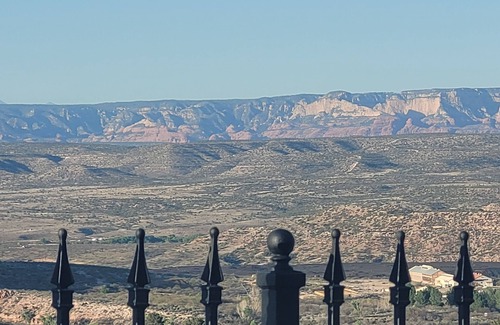 Clarkdale Cottage | Hillside Cottage