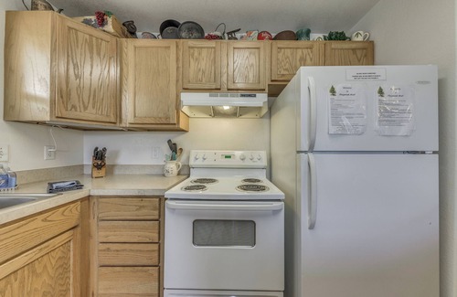 Ruidoso Cottage | Hillside Haven w/Deck < 2 Miles to Dwtn Ruidoso!