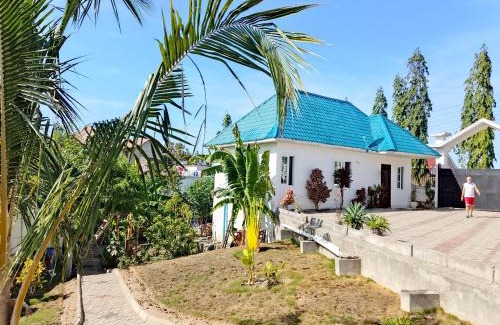 Dar es Salaam Apartment | Hillside House