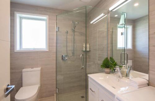 Queenstown City Centre Apartment | Hillside Villa 4- Walk To Town- AC- Free Parking