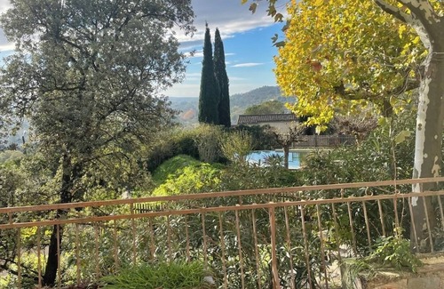 Saint-Ambroix Villa | Hillside villa