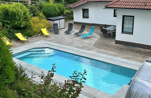 Altmuenster Villa | Hillside villa with private pool