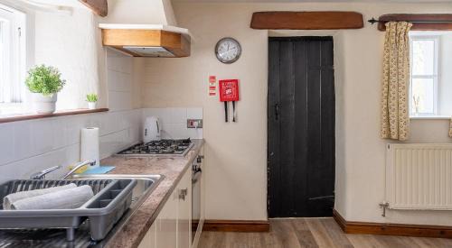 Ambleside House | Hilltop