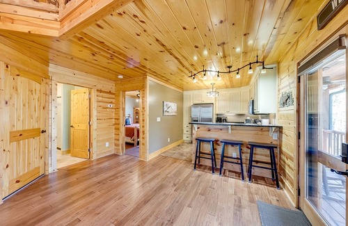 Helen House | Hilltop Haven- Secluded Rustic Cabin with Hot Tub & Game Room