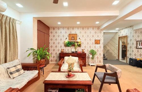 Aarey Colony Villa | Hilltop Hideaway Party Friendly 4BHK Pool Villa by Spacez