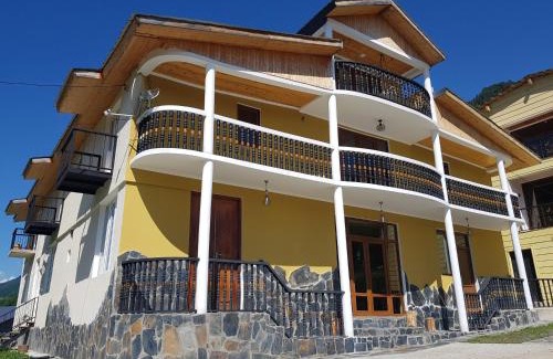 Bagvdanari Hotel | Hilltop Mestia