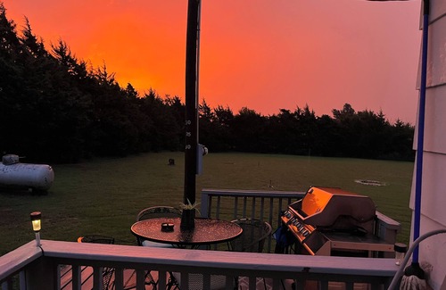 Payne County House | Hilltop Stargazer = OSU Stilly casino Golf sunsets & No dirt rds + a Big yard!