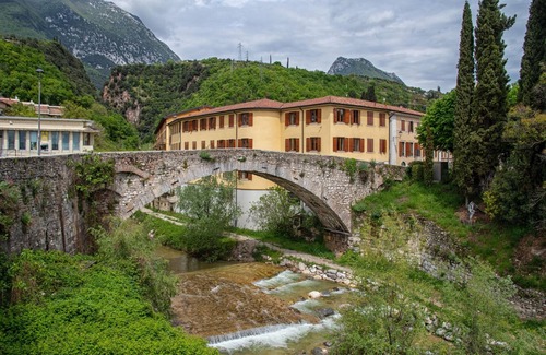 Toscolano Maderno Apartment | hilly area and view