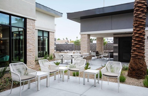 Las Vegas Hotel | Hilton Garden Inn Las Vegas City Center