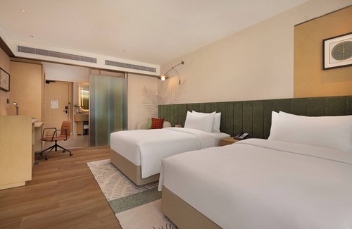 Wujiang District Hotel | Hilton Garden Inn Shaoguan Furong New Town