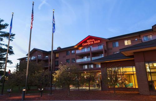 Lake Delton Hotel | Hilton Garden Inn Wisconsin Dells