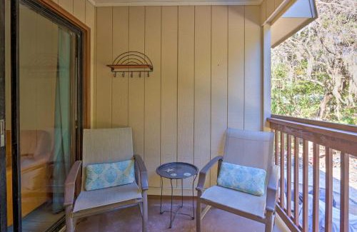 North Forest Beach Apartment | Hilton Head Condo with Covered Balcony and Pool Access
