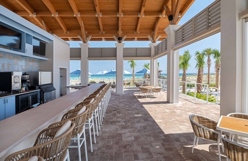 Pensacola Beach Resort | Hilton Pensacola Beach