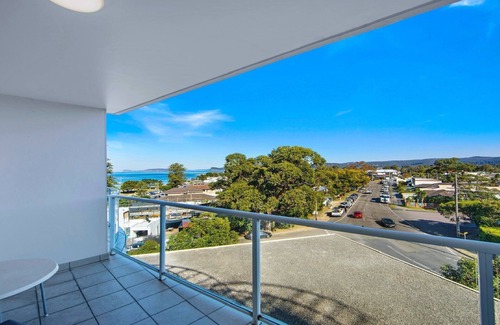 Ettalong Beach House | HINTERLAND LUXURY - 1 Bedroom Hinterland View Apt
