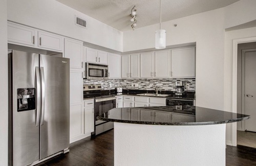 Flagler Village Apartment | Hip Fort Lauderdale 2BR w/ Gym, Grill Area & Pool, by Blueground