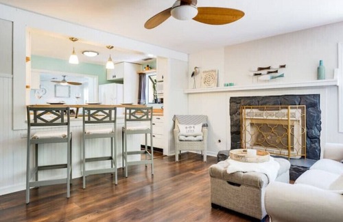 Gulfport House | Hip Nautic Gulfport Retreat min to St Pete/Beaches
