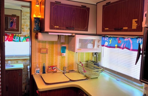 Hancock County House | "Hippie House" n"1974" Winnebagon29' Chieftain