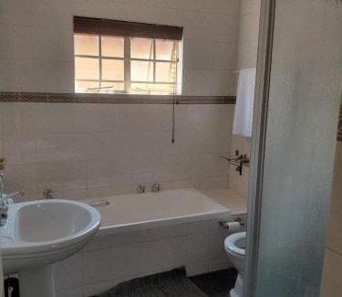 Zwartkop House | Hippo Zwartkop Suites