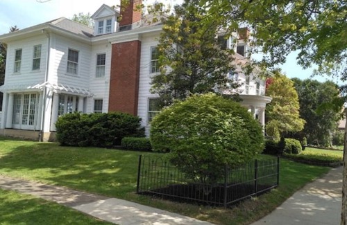 Mercer House | Historic 1914 Georgian Colonial Manor