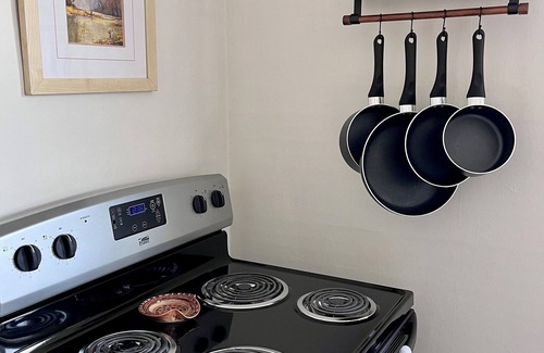 Tipton Apartment | Historic 2 bedroom 1 bath apartment with modern convenience in quaint Tipton
