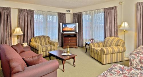 Downtown Anchorage Hotel | Historic Anchorage Hotel