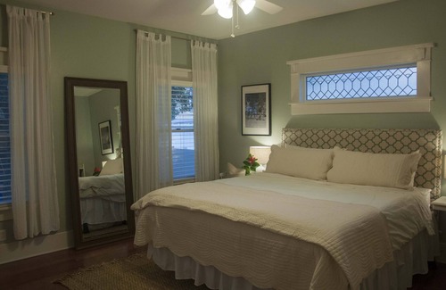 Historic Uptown House | Historic Bungalow - Walk to Everything!