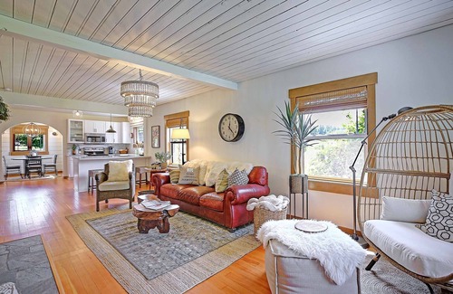 Camano Island House | Historic Camano Island Farmhouse - Fully Restored