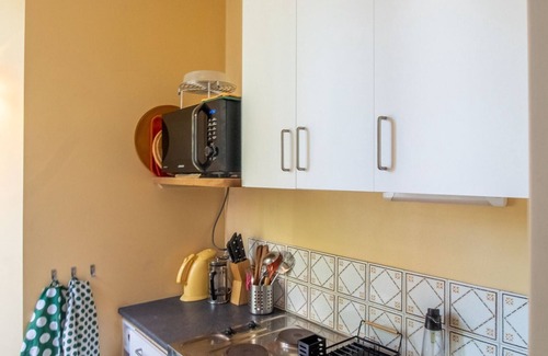 Downtown Angers Cottage | Historic Centre Apartment Near Château and Cathedral