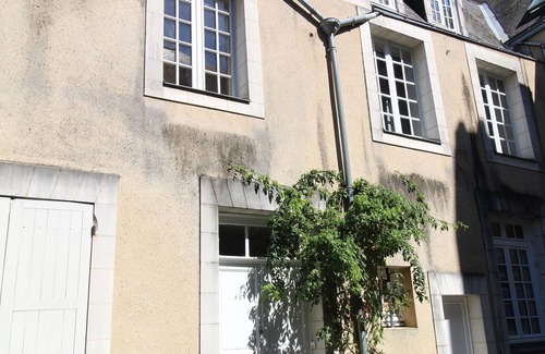Downtown Angers Cottage | Historic Centre Apartment Near Château and Cathedral