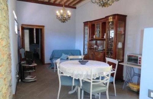 Mologno Apartment | Historic Centre Charming Apartment with Terrace and BBQ