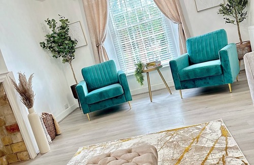 Trowbridge House | Historic Charm : Perfect For Groups. Hot tub and plenty of parking onsite