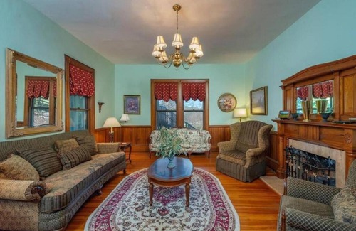 Candler House | Historic Engadine House with 6 Suites