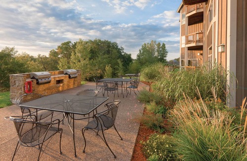 Hanover Resort | Historic Galena Resort 1Bedroom