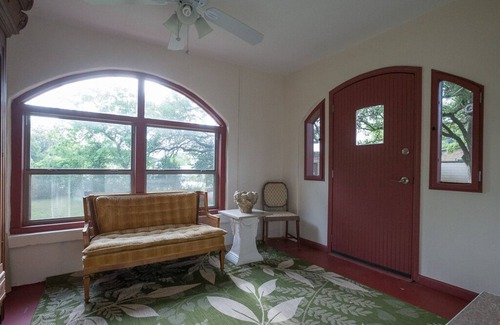 Johnson City Cottage | Historic Hill Country Cottages