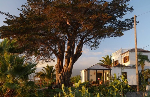 El Paso House | Historic house with fantastic sea views in southern Aridanetal
