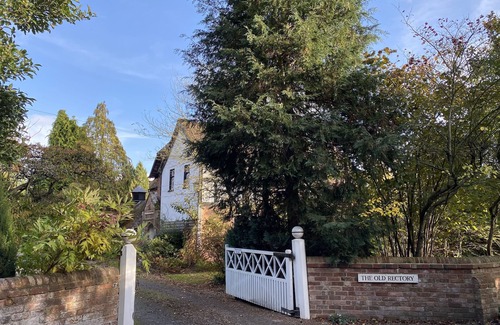 Boraston House | Historic large house set within beautiful gardens
