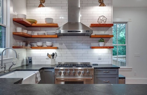 Downtown House | Historic Oakwood Hideaway