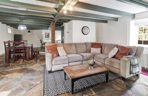 Round Hill Other | Historic Stone Farmhouse 15Acres