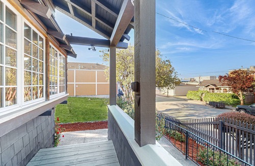 Downtown House | Historic three-bedroom home near shops & restaurants-One block from Humbolt Bay