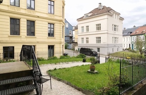 Nygard Apartment | Historical Building I 100m To University Museum