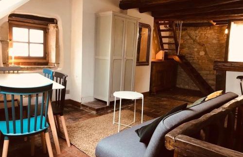 Clamecy Apartment | historique