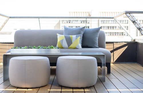 Foggy Bottom Hotel | Hive Queen, Hotel Hive, Clean and Modern, Historic