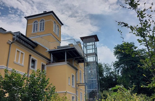 Lippetal Apartment | Hof Albersmeier Hüttinghausen /Urlaub am Stall - Loggia
