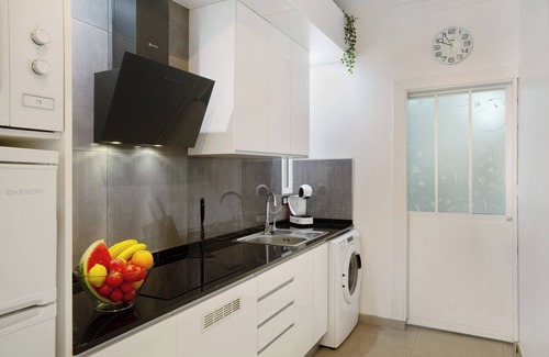 Las Palmas de Gran Canaria House | Holiday Home 'Beach Studio Apartment Canteras' with Sea View & Wi-Fi