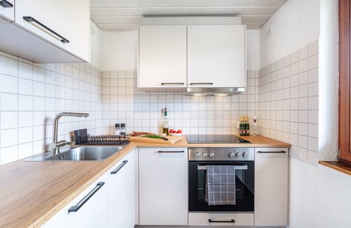 Bernau Apartment | Holiday Apartment 'Käppeleblick' with Mountain View, Private Terrace and Wi-Fi