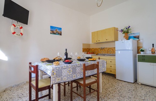 Torre Specchia Ruggeri House | Holiday Accommodation "Villa Tramontana 30 Metri Dal Mare" close to the beach