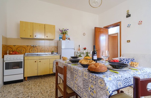Torre Specchia Ruggeri House | Holiday Accommodation "Villa Tramontana 30 Metri Dal Mare" close to the beach