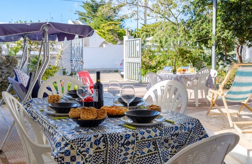 Torre Specchia Ruggeri House | Holiday Accommodation "Villa Tramontana 30 Metri Dal Mare" close to the beach