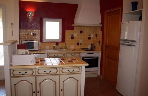 Saumane-de-Vaucluse Apartment | Holiday apartment L'Isle sur la Sorgue for 2 - 6 persons with 2 bedrooms - Row house