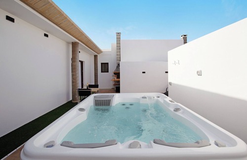 Puerto del Rosario Apartment | Holiday Apartment "Crepusculo" with Mountain View, Terrace & Wi-Fi